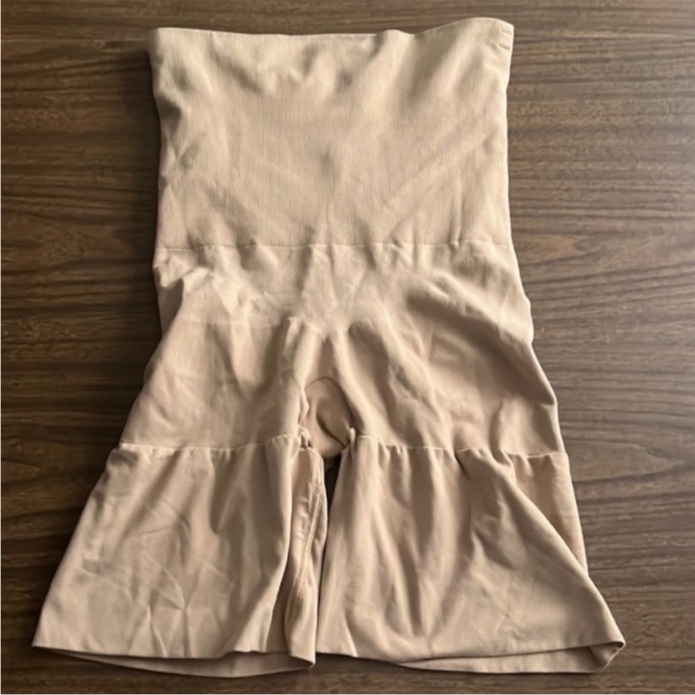 Spanx Assets Red Hot Label 3X Shapewear Shorts